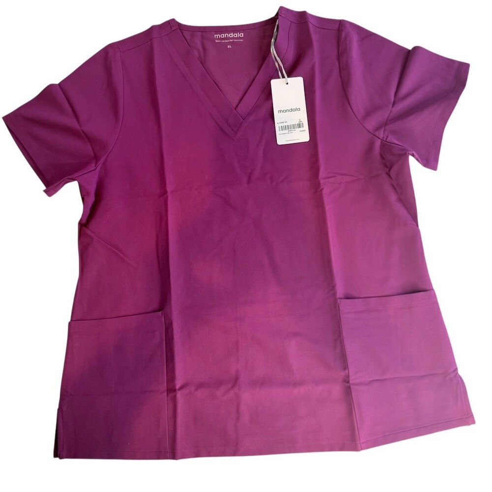 Mandala Scrubs Top Womens XL Sangria Purple 6 Pocket V-Neck Workwear NWT Magenta